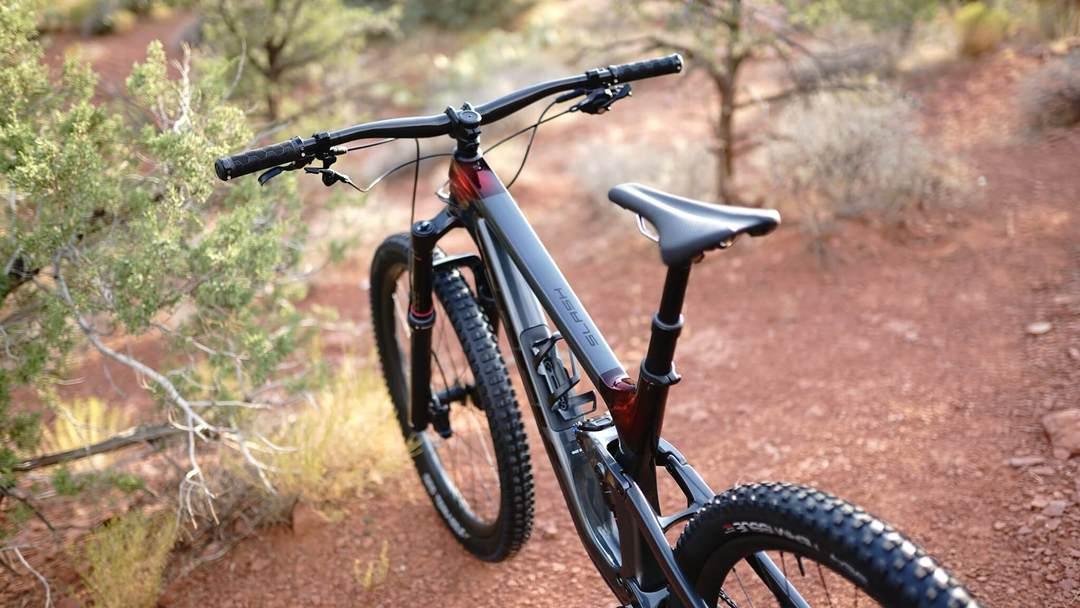 2021 Trek Slash 9.8 Review