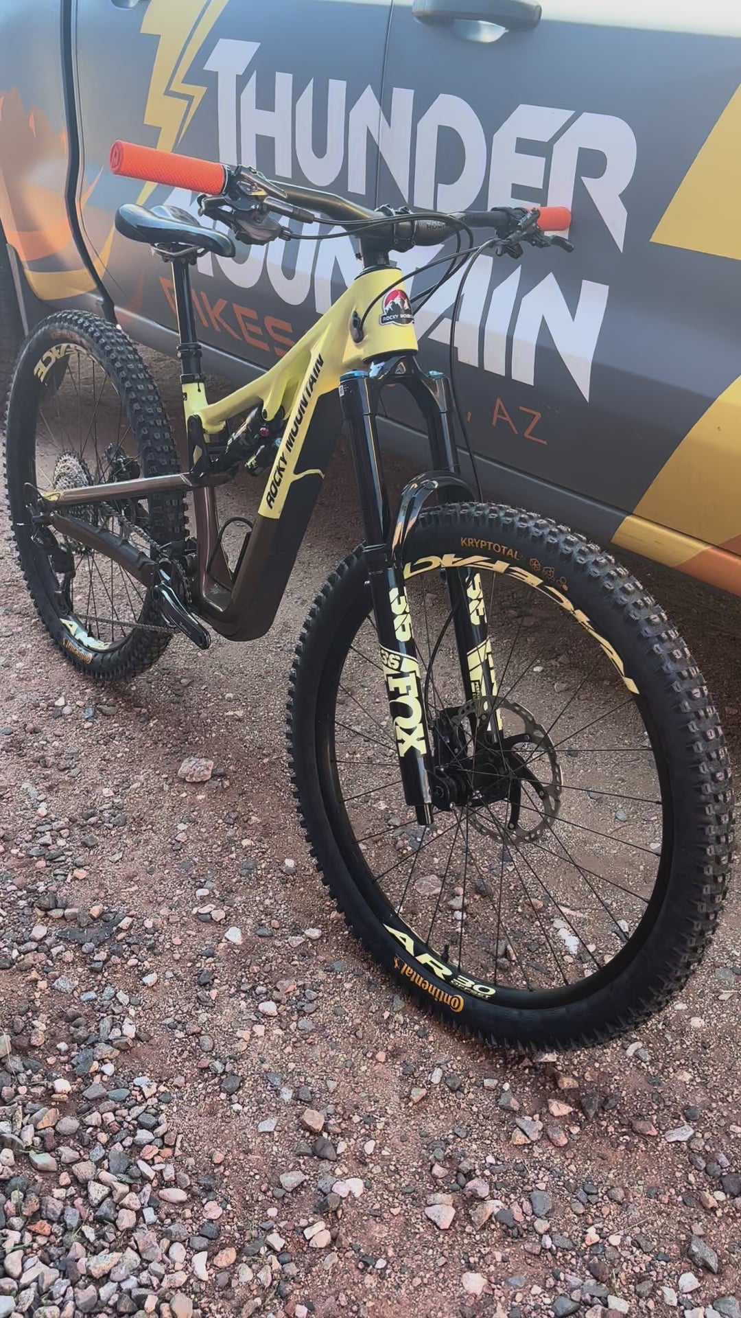 Instinct C70 - X Small