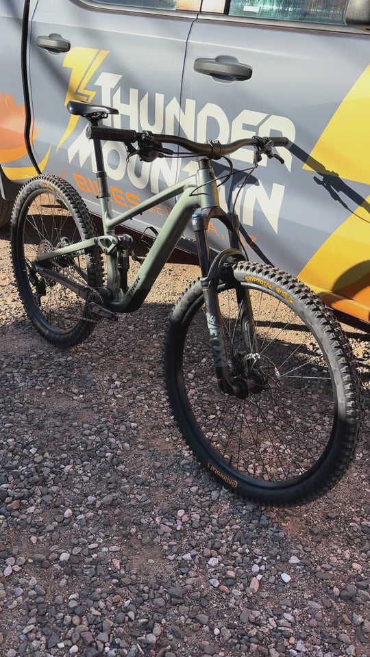 Top Fuel 8 - Medium/Large