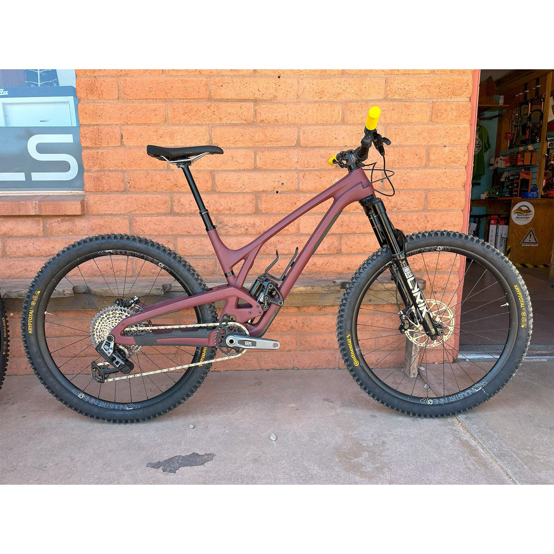 Used Rental Bike Evil The Offering LS AXS - Medium - Thunder Mountain Bikes